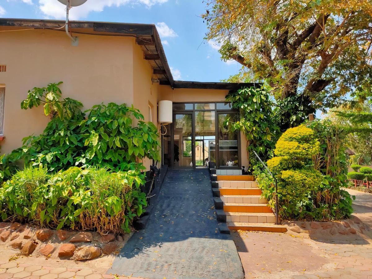 Golden Days Lodge Livingstone Exterior foto